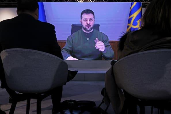 Rosyjski ostrzał zabija mieszkańców Chersoniu, Zełenski potępia „ataki terrorystyczne”