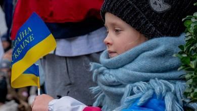 Rok po inwazji Rosja nadal nie zniszczyła najcenniejszego dobra Ukrainy: jej rodzin