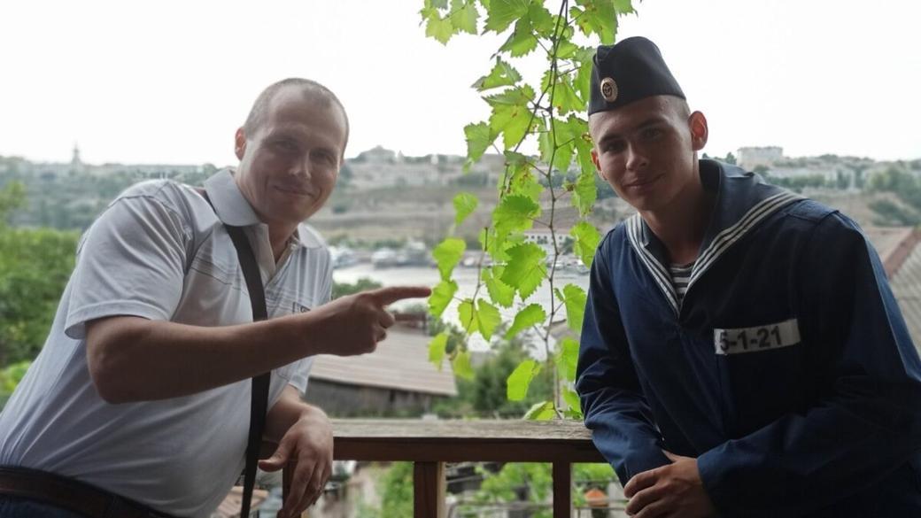 Rodzic Missing Moskva Sailor mówi, że był przesłuchiwany przez rosyjskie służby bezpieczeństwa i skonfiskował laptopa