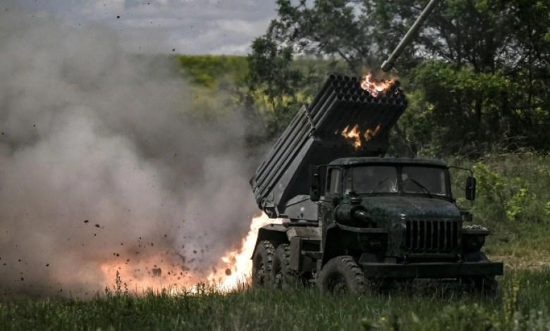 Ukraina twierdzi, że Rosja ma 10 do 15 razy więcej artylerii niż jej armia, ostrzegając, że jej przetrwanie zależy od wysłania większej ilości broni przez Zachód