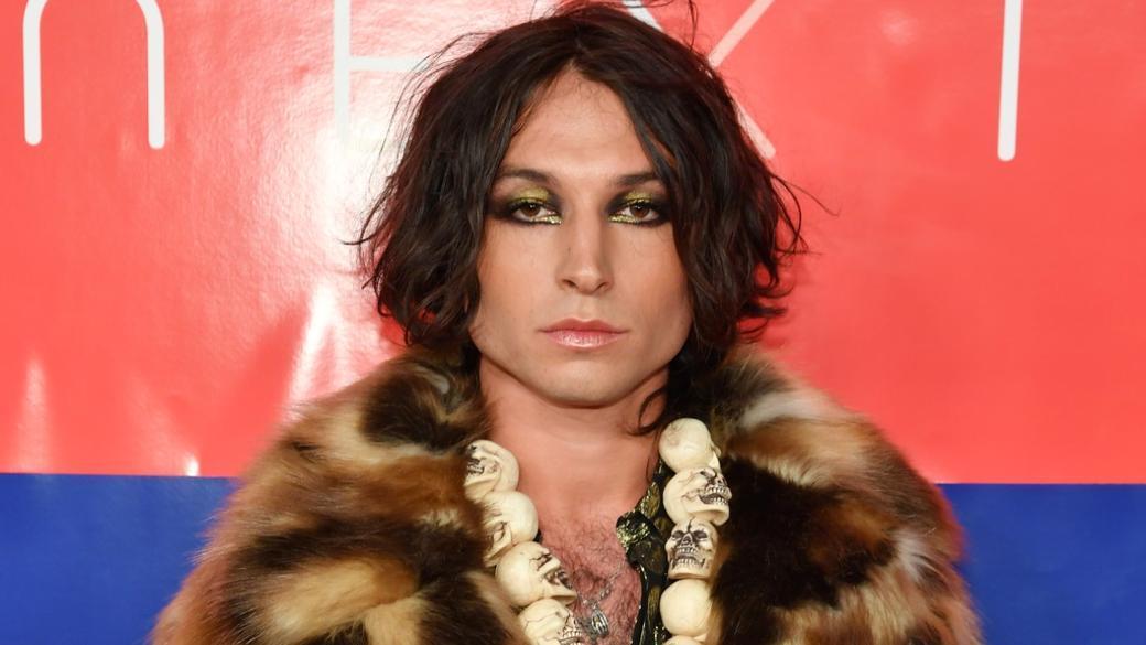 Warner Bros. waży los „Błyskawicy” w obliczu narastającego problemu Ezry Millera