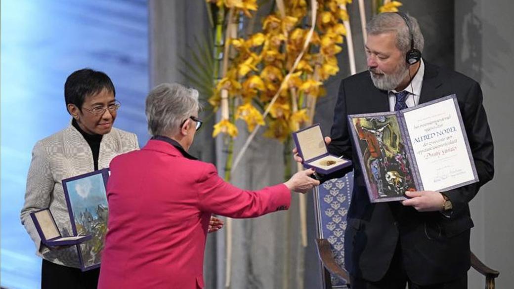 Dziennikarz sprzedaje pokojowy medal Nobla za 103,5 mln dolarów, aby pomóc ukraińskim uchodźcom