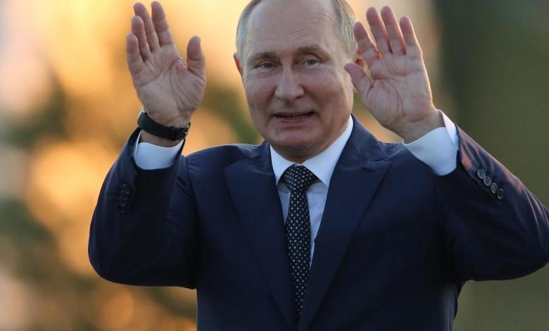 Rosyjski rubel jest równie ważny dla reżimu Władimira Putina, jak jego wojna z Ukrainą, mówi badacz z Princeton