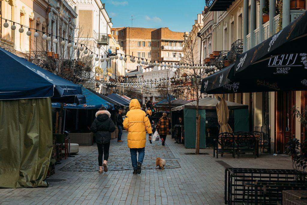 Inwazja Rosji na Ukrainę utrudnia odbudowę po pandemii w Europie wschodzącej