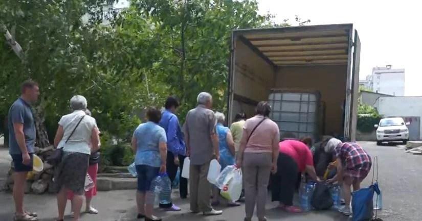 Ukraina mówi, że Rosja tworzy żywność "katastrofa" które mogą zagłodzić miliony w dążeniu do ponownego otwarcia portów Morza Czarnego